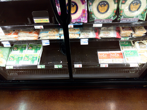 Grocery Store «Fresh Thyme Farmers Market- Downers Grove», reviews and photos, 325 Ogden Ave, Downers Grove, IL 60515, USA