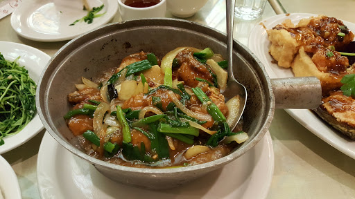 Shopping Mall «Orchard Mall Shopping Center», reviews and photos, 6337 Orchard Lake Rd, West Bloomfield Township, MI 48322, USA