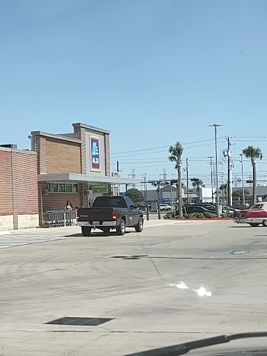 Supermarket «ALDI», reviews and photos, 222 FM518, Kemah, TX 77565, USA