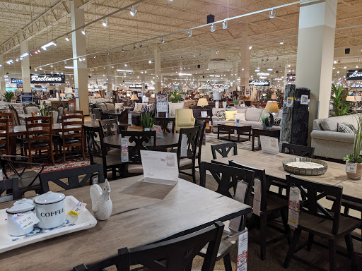 Furniture Store «American Furniture Warehouse», reviews and photos, 5801 N 99th Ave, Glendale, AZ 85305, USA