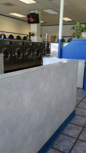 Laundromat «College Laundry», reviews and photos, 4756 N Pershing Ave, Stockton, CA 95207, USA