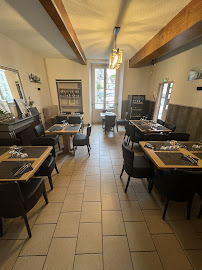 Atmosphère du Restaurant La Table de l'Abbaye à Orbais-l'Abbaye - n°2