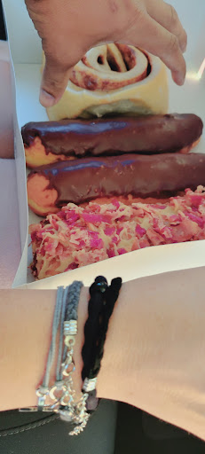 Donut Shop «Hurts Donut Co.», reviews and photos, 1301 5th St #105, Coralville, IA 52241, USA