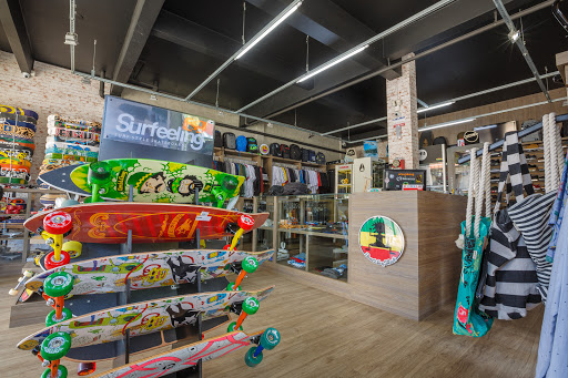 Logo da empresa - Roots Surf Skate