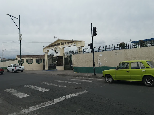 Unidad Educativa "Juan de Velasco" - Escuela