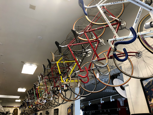 Bicycle Store «Velo Pasadena Inc», reviews and photos, 2562 E Colorado Blvd, Pasadena, CA 91107, USA