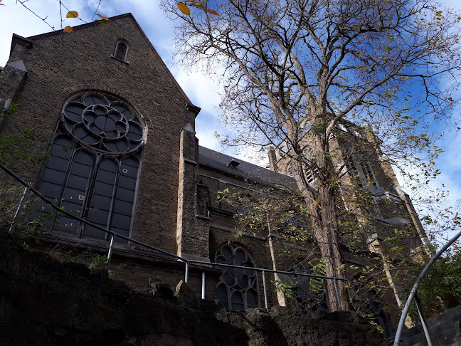 Reacties en beoordelingen van Église Notre Dame de Lourdes