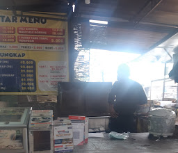 Pecel Lele Sambal Sorga, belimbing photo