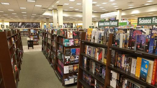 Book Store «Barnes & Noble», reviews and photos, 5231 E 41st St, Tulsa, OK 74135, USA