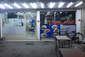 مطعم تراث مندلي شارع جد علي image
