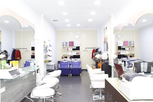 Manolo Peluqueros en Requena, Valencia
