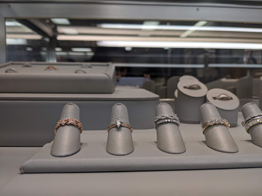 Jeweler «Shane Co.», reviews and photos, 21255 Stevens Creek Blvd, Cupertino, CA 95014, USA