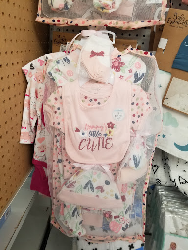 Home Goods Store «Tuesday Morning», reviews and photos, 4844 Everhard Rd NW, Canton, OH 44718, USA