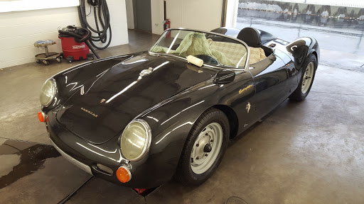 Used Car Dealer «Premier Sports Cars», reviews and photos, 1950 E Chestnut Expy, Springfield, MO 65802, USA