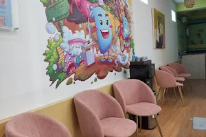 Klinik Gigi Dentes Wedomartani image