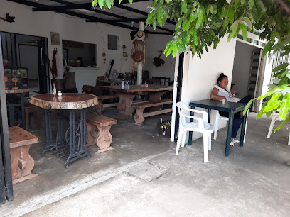 Restaurante SANTA HELENA - Calle 11#12-32, Paz de Ariporo, Casanare, Colombia
