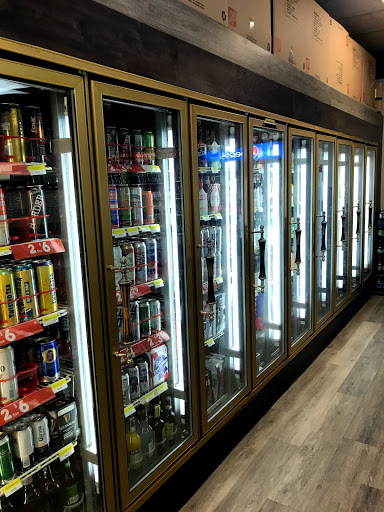 Grocery Store «Crosspoint Market», reviews and photos, 8912 Village Shops Dr, Fairfax Station, VA 22039, USA