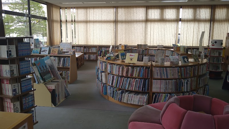 訓子府町 図書館
