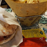 Photo n°6 de l'avis de L. fait le 20/08/2019 à 22:08 sur le  L'insolito à Crotone