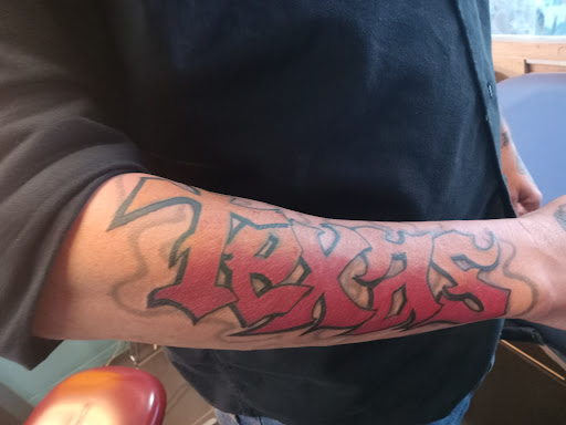 Tattoo Shop «Cthulhu Custom Tattoos», reviews and photos, 402 E Travis St, San Antonio, TX 78205, USA