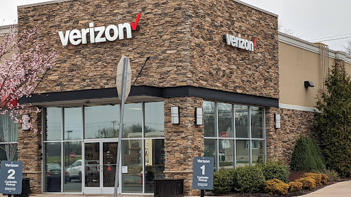 Cell Phone Store «Verizon Authorized Retailer - A Wireless», reviews and photos, 1255 Raritan Rd #210, Clark, NJ 07066, USA