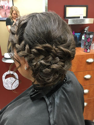 Beauty Salon «The Hair Experts Salon & Spa», reviews and photos, 4011 S Cleveland Massillon Rd, Norton, OH 44203, USA