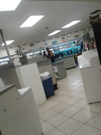 Dry Cleaner «Carriage Trade Dry Cleaners and Coin Laundry», reviews and photos, 38225 12th Ave, Zephyrhills, FL 33542, USA
