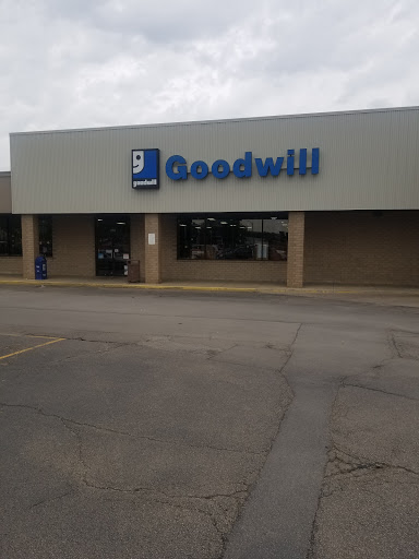 Thrift Store «Goodwill», reviews and photos