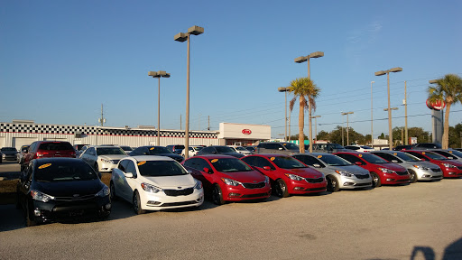 Car Dealer «Friendly Kia», reviews and photos, 5819 US-19, New Port Richey, FL 34652, USA