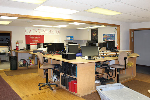 Computer Store «R/D Computer Sales & Services, Ltd. DBA Connecting Point Computer Center», reviews and photos, 1622 4th St, Peru, IL 61354, USA