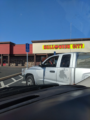 Shopping Mall «The Eureka Mall», reviews and photos, 800 W Harris St, Eureka, CA 95501, USA