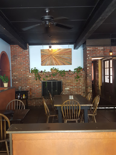 Eclectic Restaurant «Riverboat Landing», reviews and photos, 2 Market St, Wilmington, NC 28401, USA