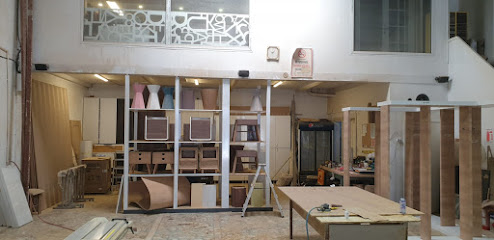 Dipole Furniture & De Merka Interior Architect