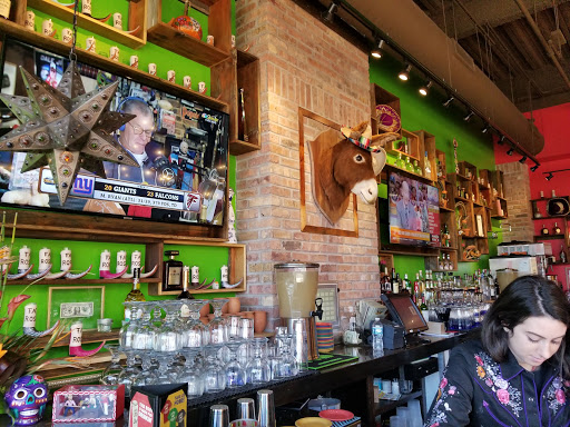 Book Store «Barnes & Noble», reviews and photos, 47 E Chicago Ave, Naperville, IL 60540, USA