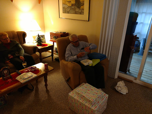 Shopping Mall «Southwest Square Shopping Center», reviews and photos, 2161 Eakin Rd, Columbus, OH 43223, USA