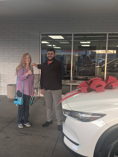 Hyundai Dealer «Jim Click Hyundai Auto Mall Tucson», reviews and photos, 700 W Auto Mall Dr, Tucson, AZ 85705, USA