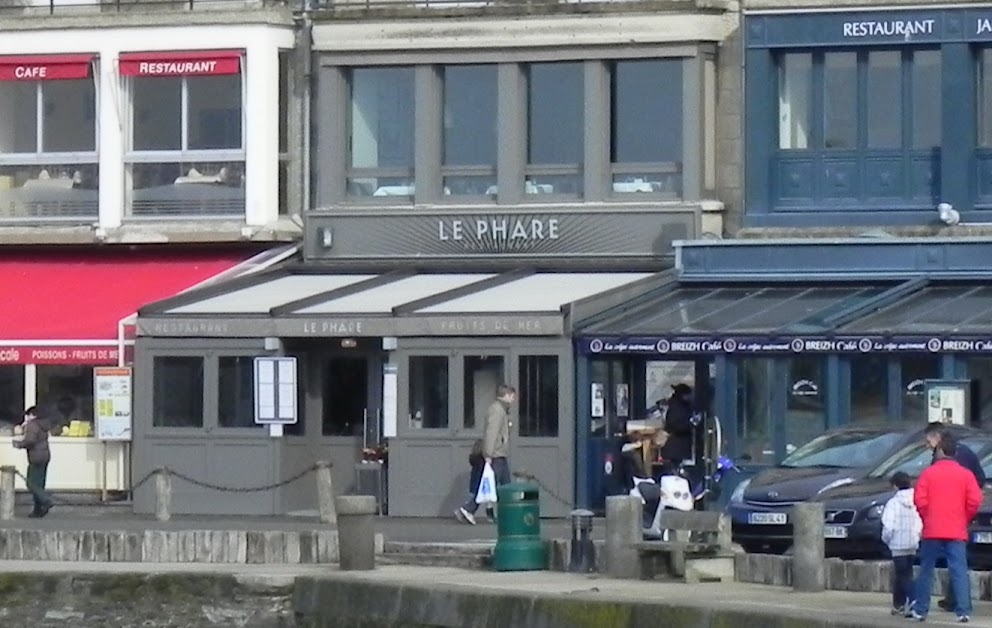 Le Phare à Cancale