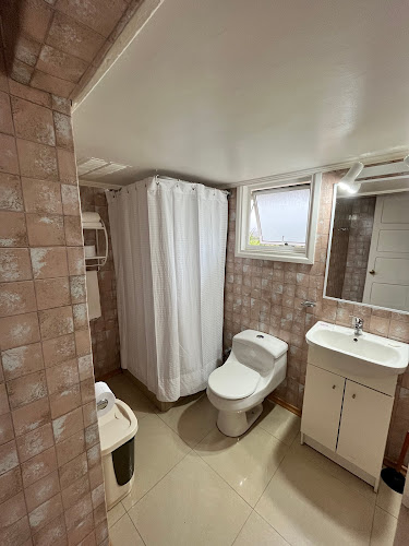 http://hotelrocas.cl/