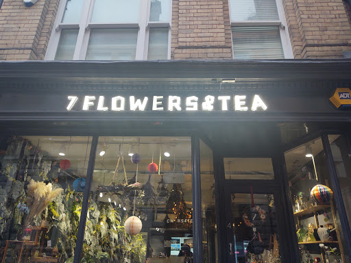 7 Flowers & Tea