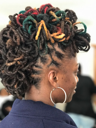 Beauty Salon «Creasiones Beauty Salon», reviews and photos, 1276 Nostrand Ave, Brooklyn, NY 11226, USA