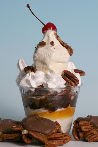 Ice Cream Shop «Hoggie Doggies», reviews and photos, 8803 WI-47, Woodruff, WI 54568, USA