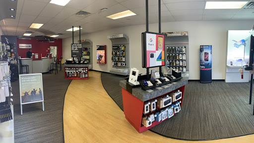 Cell Phone Store «Verizon Authorized Retailer, TCC», reviews and photos, 2901 E Main St, Endwell, NY 13760, USA