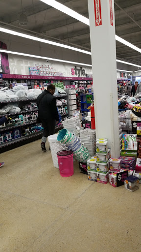 Variety Store «Five Below», reviews and photos, 28794 Gratiot Ave, Roseville, MI 48066, USA