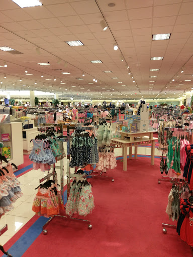 Department Store «Von Maur», reviews and photos, 115 Iowa River Landing Pl, Coralville, IA 52241, USA