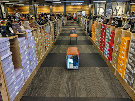 Shoe Store «DSW Designer Shoe Warehouse», reviews and photos, 425 Jericho Turnpike, Syosset, NY 11791, USA