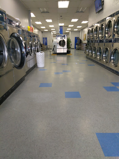 Laundromat «Sierra Coin Laundry Lavanderia», reviews and photos, 9932 Sierra Ave, Fontana, CA 92335, USA