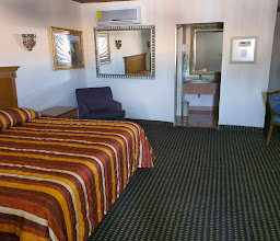 HOTEL LOS CEDROS HOTEL INN SUC. CHIHUAHUA photo