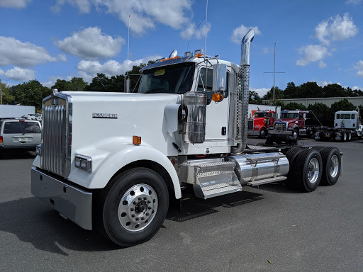 Ford Dealer «Gabrielli Ford Truck Sales and Service», reviews and photos, 3200 Horseblock Road, Medford, NY 11763, USA