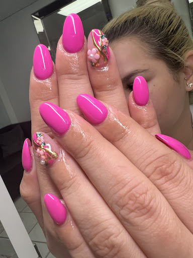 Hair Salon «Aylin Beauty Salon & Spa», reviews and photos, 820 E 41st St, Hialeah, FL 33013, USA