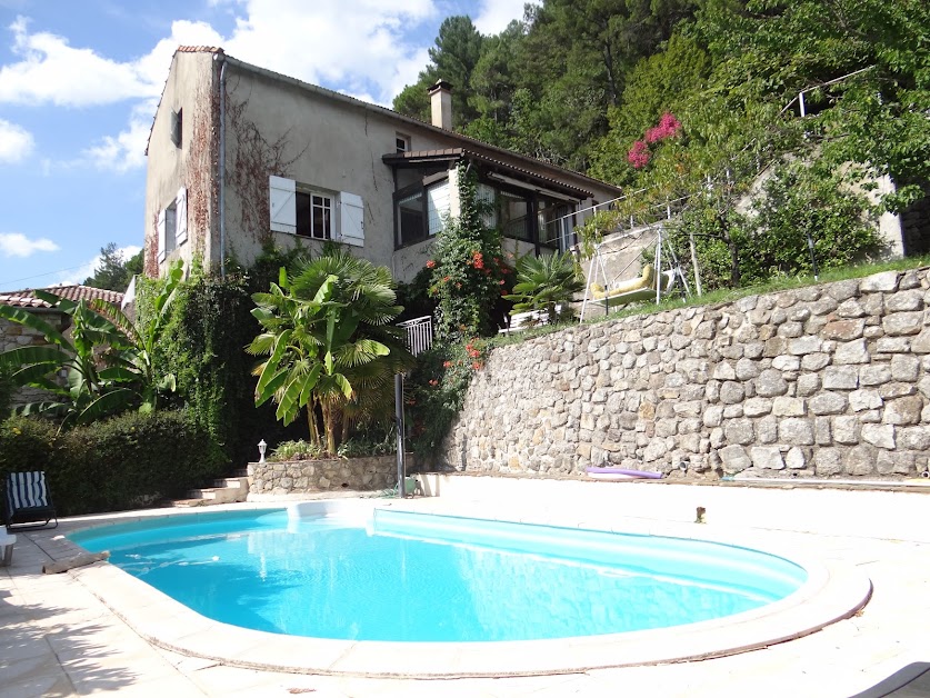 Le Mas Armati - Location de villa de vacances entre Gard et Ardèche, avec piscine privée à Bordezac (Gard 30)